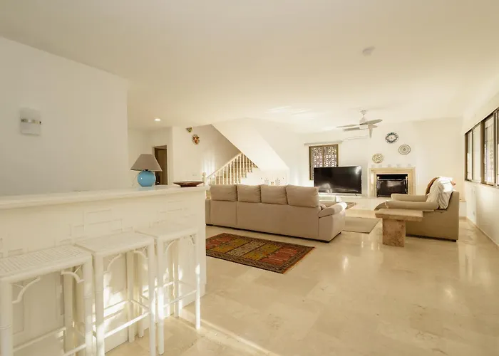 Villa On The Best Beach In Las Chapas, Marbella